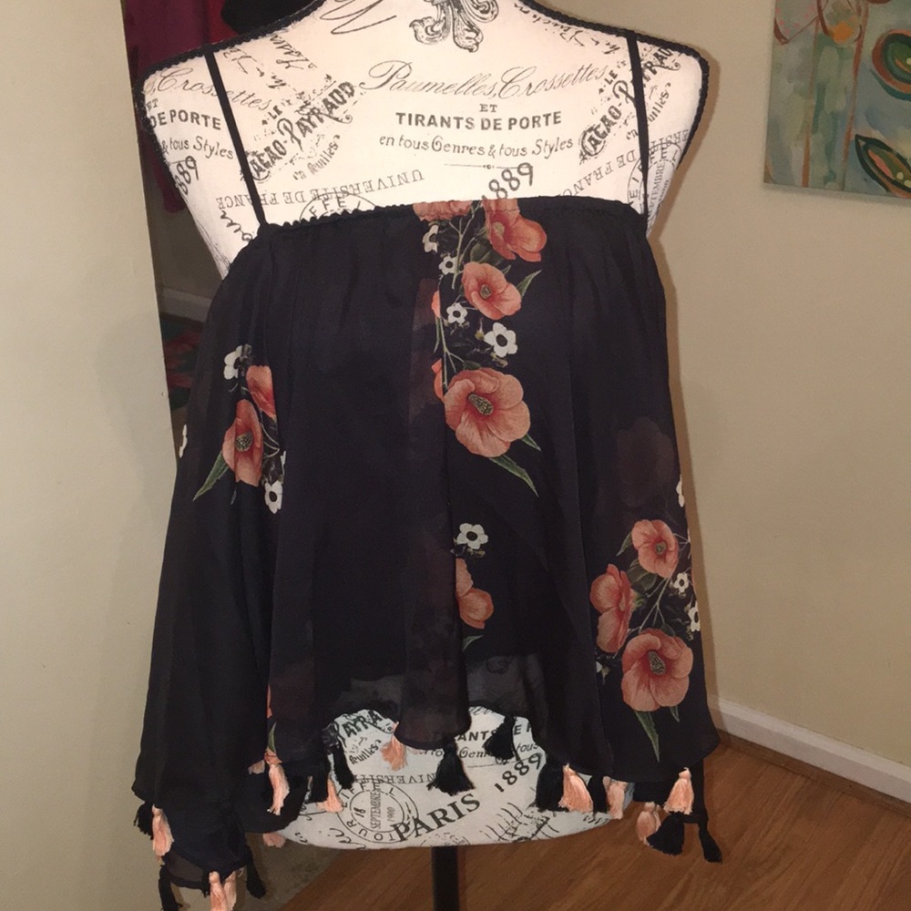 Anthropologie floral crop top! Perfect for spring!